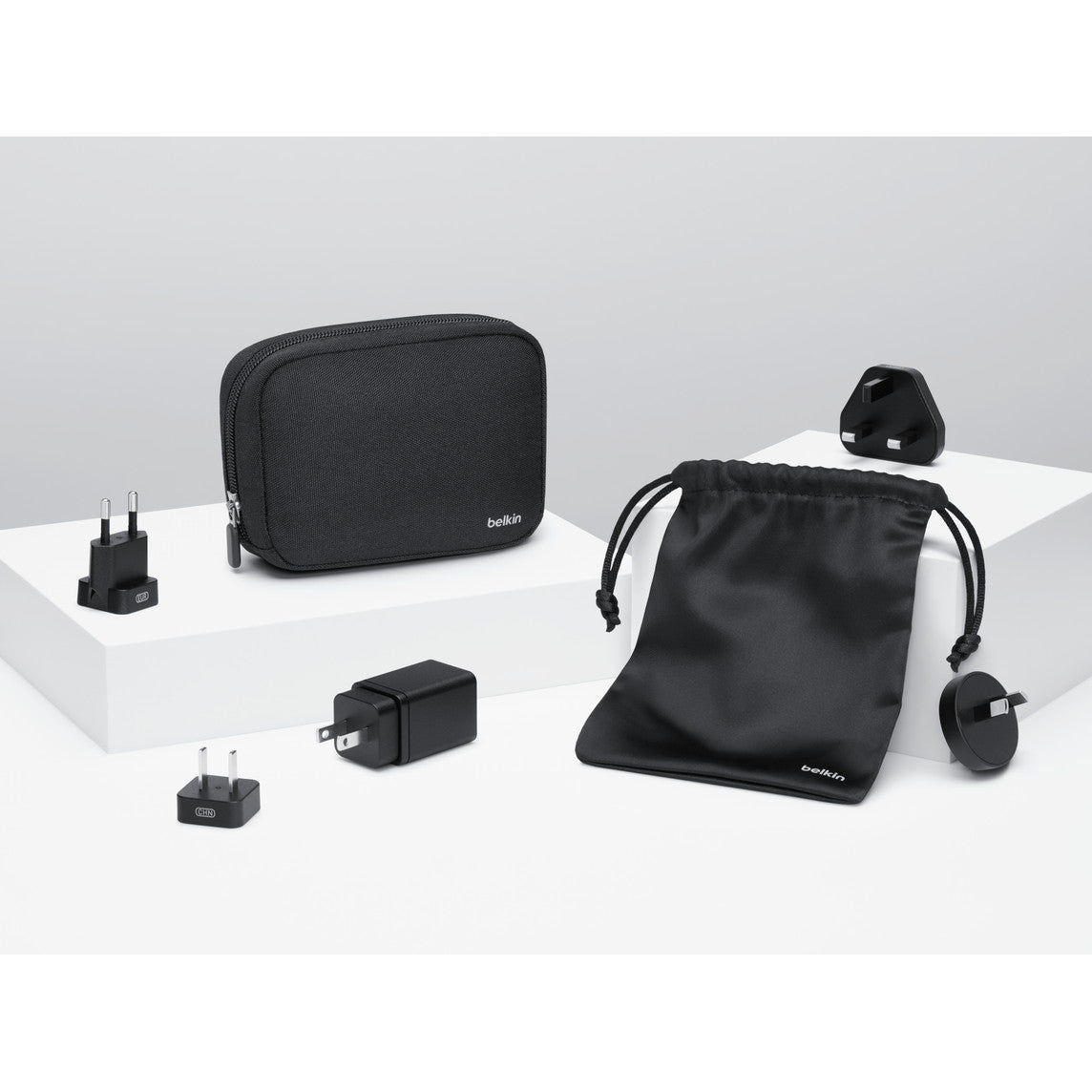 Belkin BoostCharge Pro 2-in-1 Magnetic Charging Travel Pad
