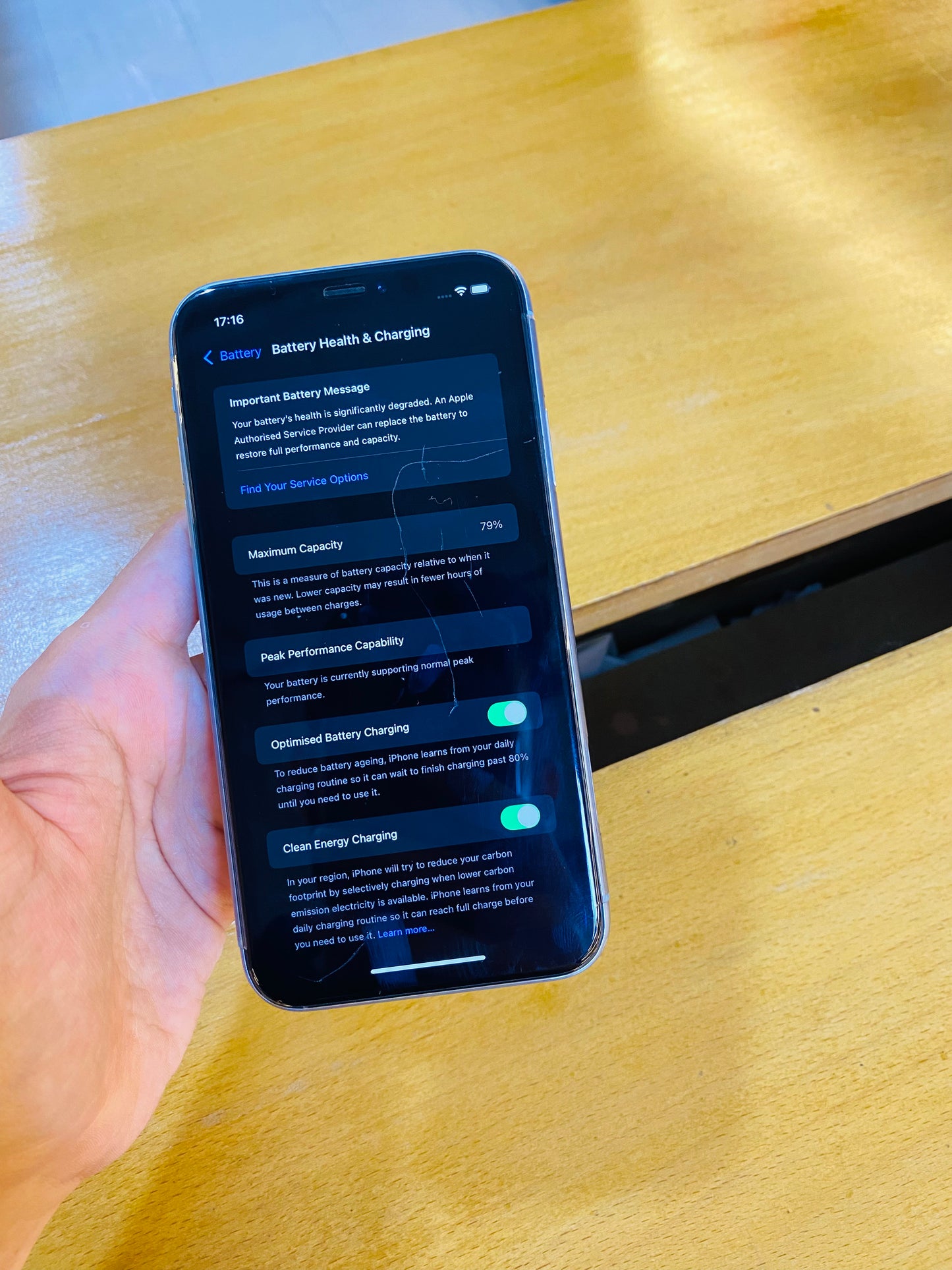 iPhone XR (Used) BH-78%