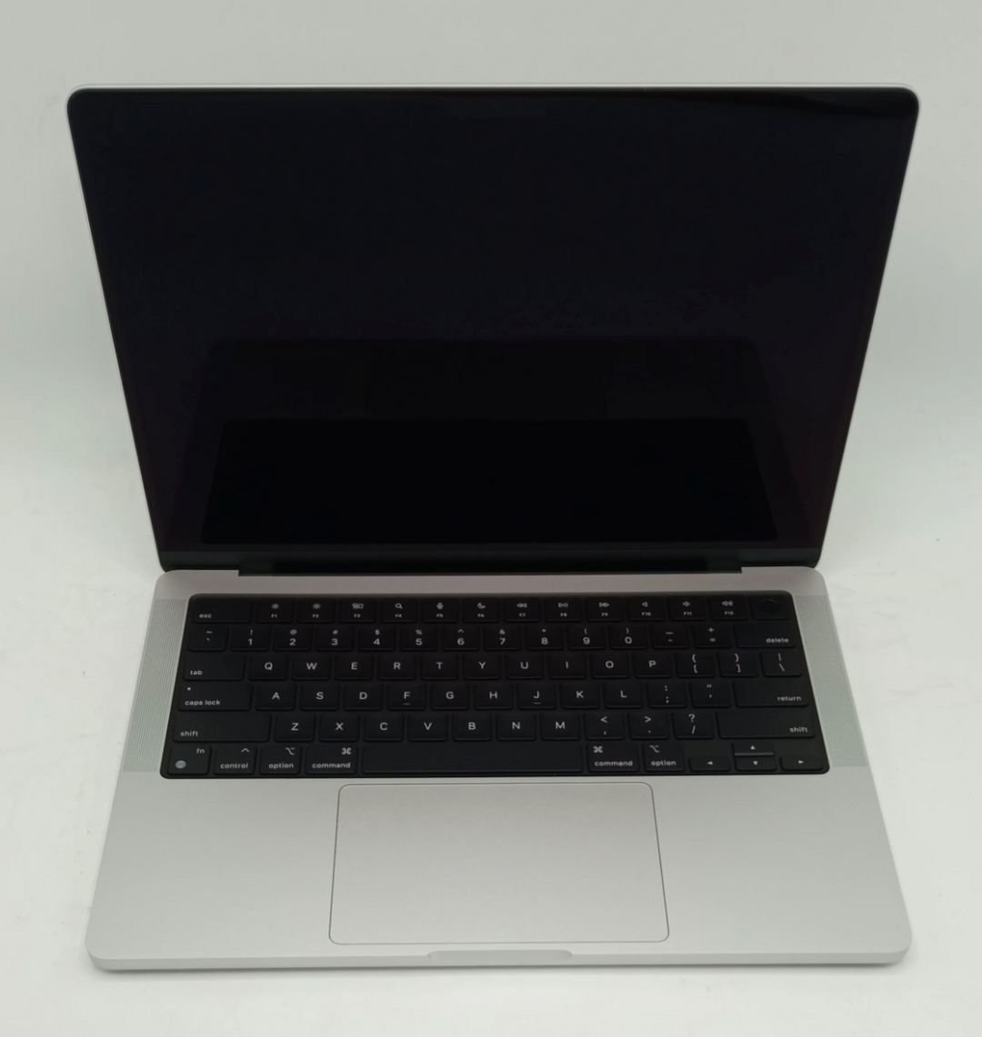 MacBook Pro 2023 | 14 Inches | Apple M3 Pro Chip | 18 GB Ram | 1 TB SSD | Silver | 28 Cycles | Code (252017)