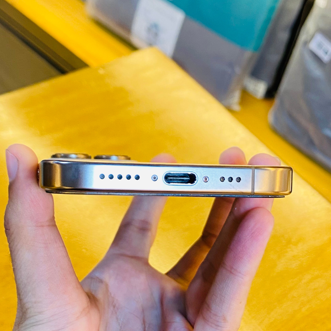 iPhone 16 Pro PTA Approved (Used)