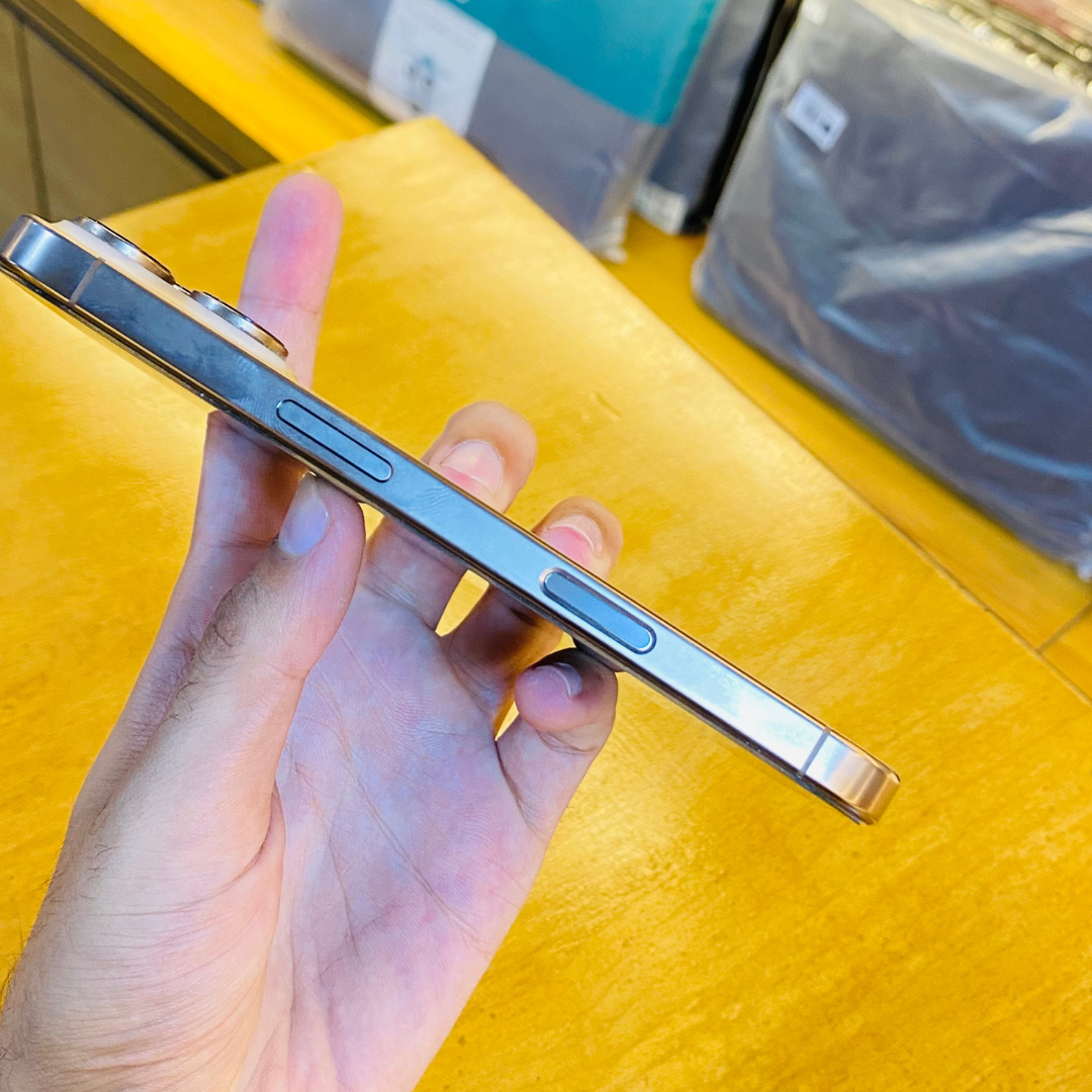 iPhone 16 Pro PTA Approved (Used)