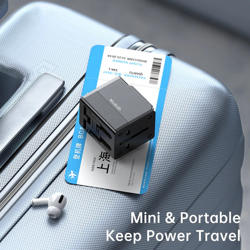 Universal Travel Adapter 2.1A