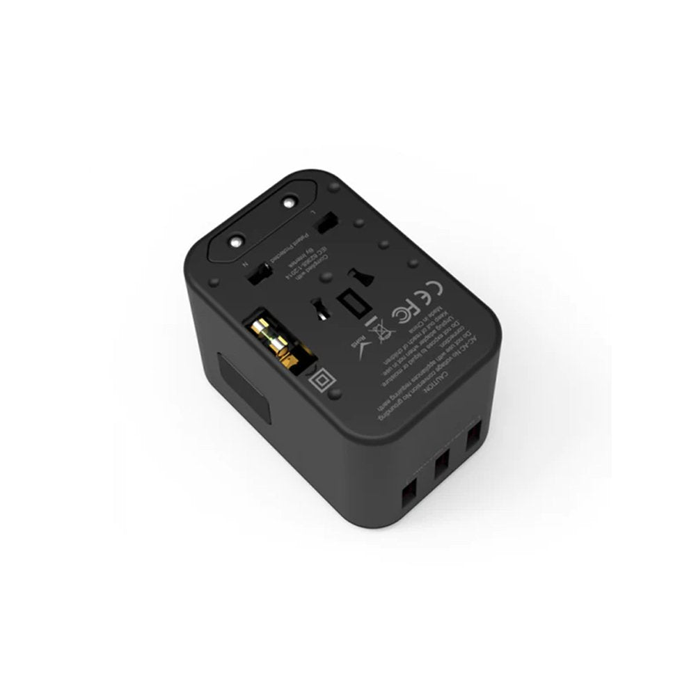 WiWU UA-303 Universal Plug Adapter 33.5W with Type-C Ports