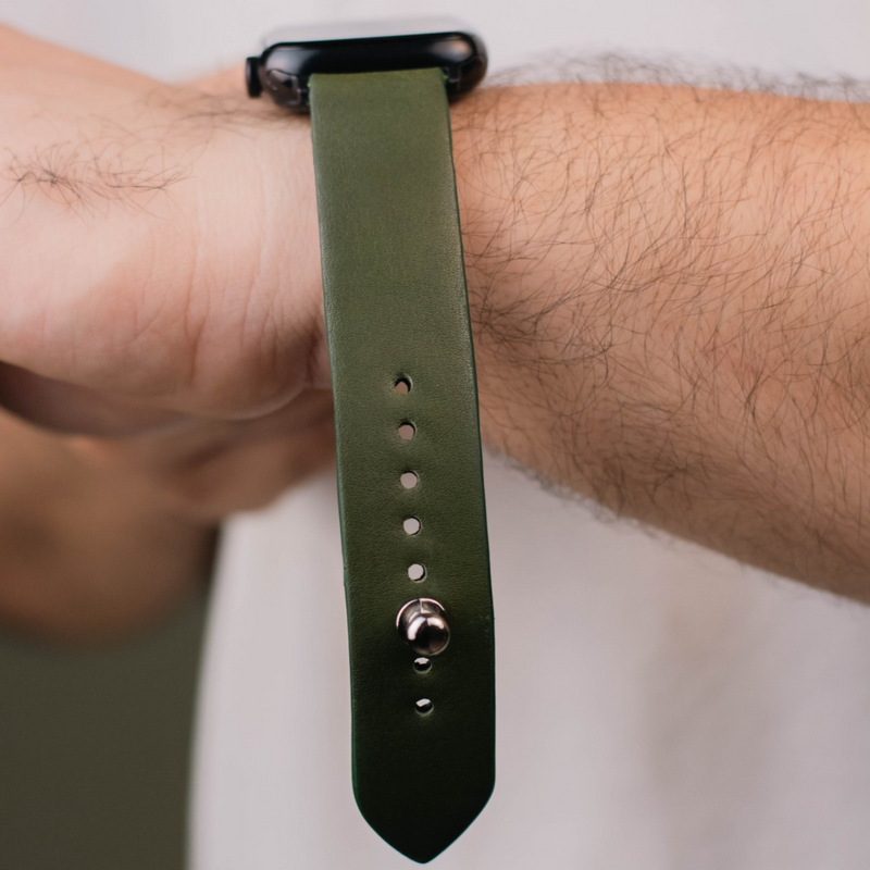 Apple Watch Strap In Pure Leather - Olive Green  | Waji's