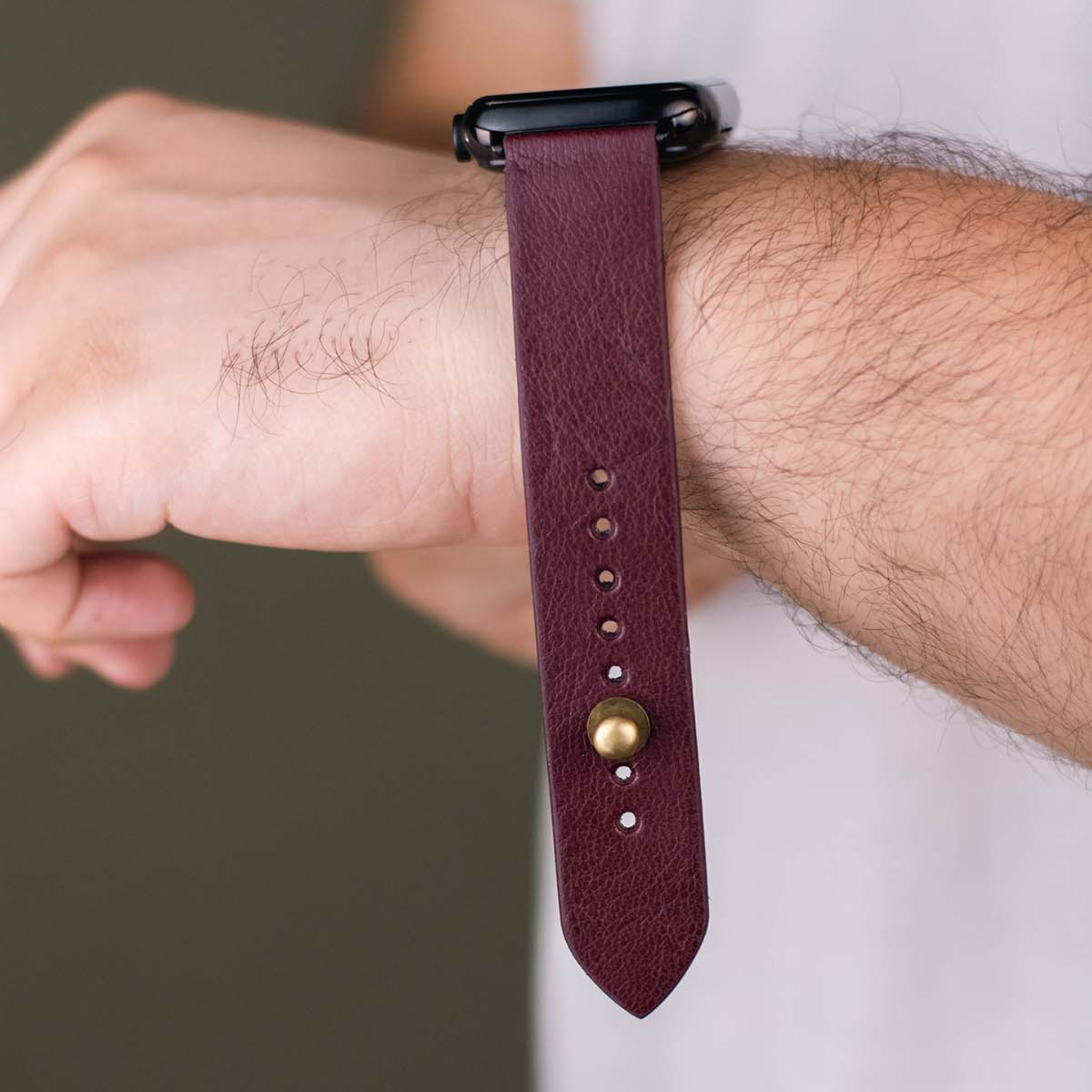 Apple Watch Strap In Pure Leather - Burgundy  | Waji's