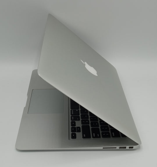 MacBook Air 2015 | 13 inches | Intel Core i5 1.6 GHz Processor | 8GB Ram | 256GB SSD | Silver | Used (272 Cycles) (Code-129000)