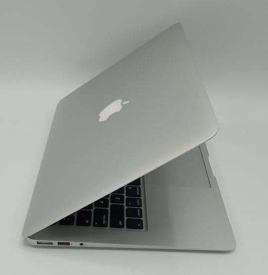 MacBook Air 2015 | 13 inches | Intel Core i5 1.6 GHz Processor | 8GB Ram | 256GB SSD | Silver | Used (272 Cycles) (Code-129000)