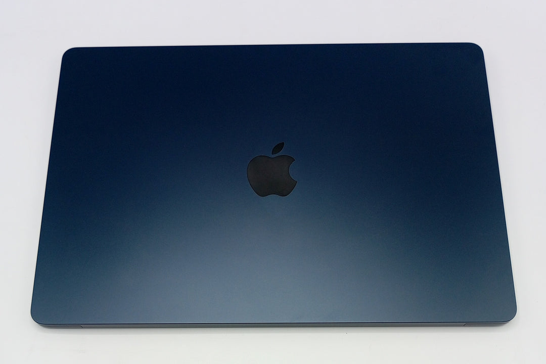 MacBook Air 2024 | 15 Inches | Apple M3 Chip | 24 GB Ram | 512 GB SSD | Midnight | 2 Cycles (New Without Box) | (Code - 252015)