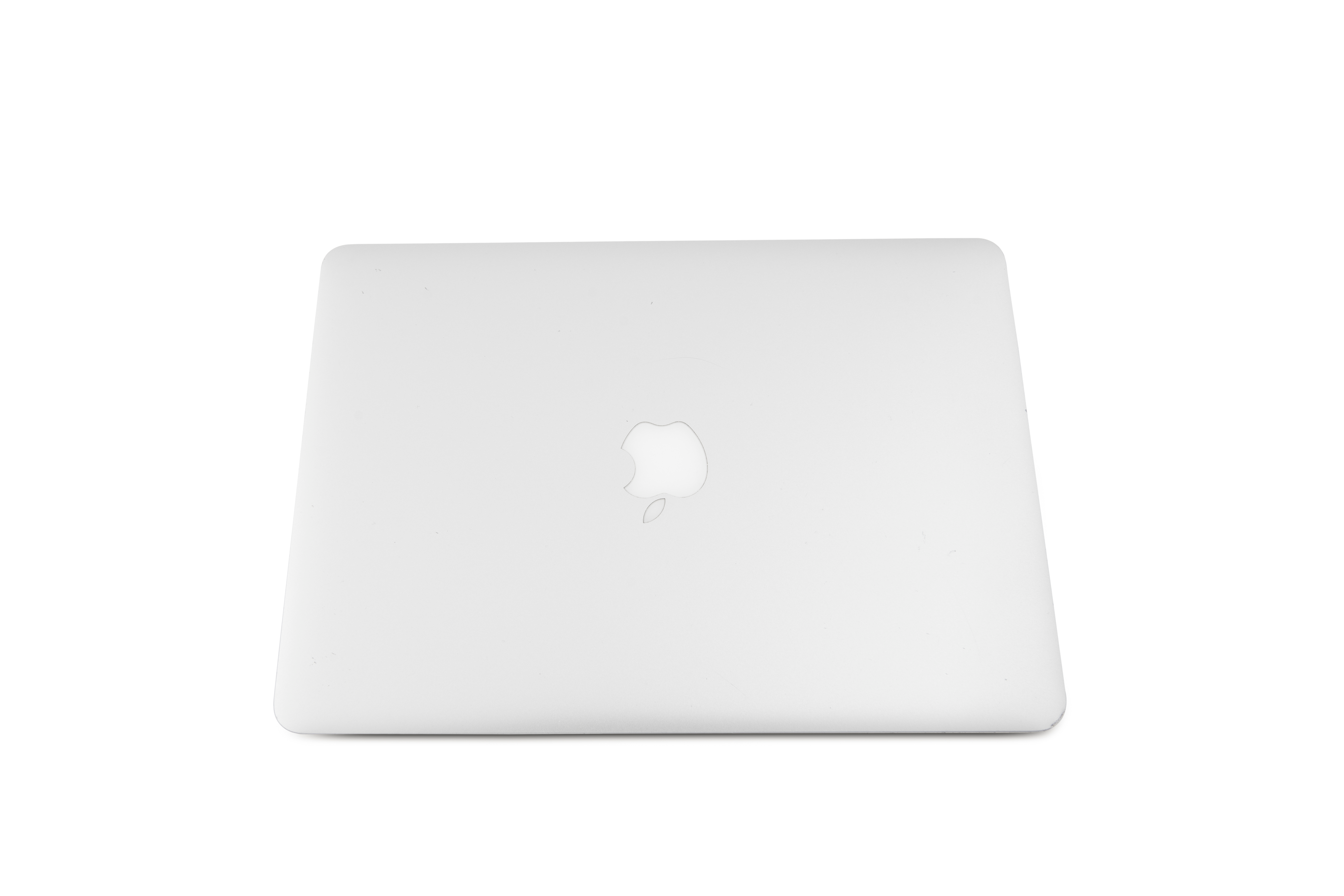 MacBook Air 2015 | 13 inches | Intel Core i5 1.6GHz Processor | 8GB | 128GB SSD | Silver | 626 Cycles - Used (Code-87000)