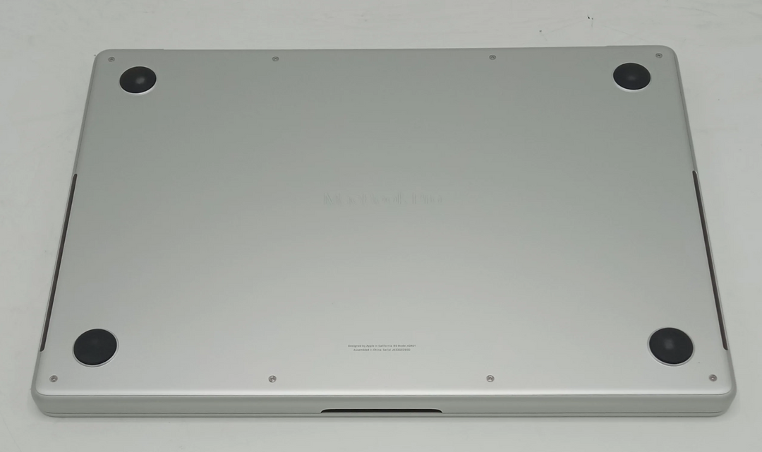 MacBook Pro 2023 | 14 Inches | Apple M3 Pro Chip | 18 GB Ram | 1 TB SSD | Silver | 28 Cycles | Code (252017)