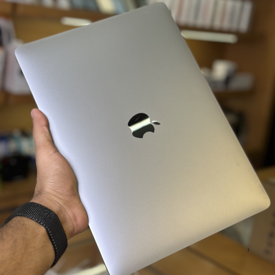 Used MacBook Air 13-inch 2019 – 8GB / 128GB