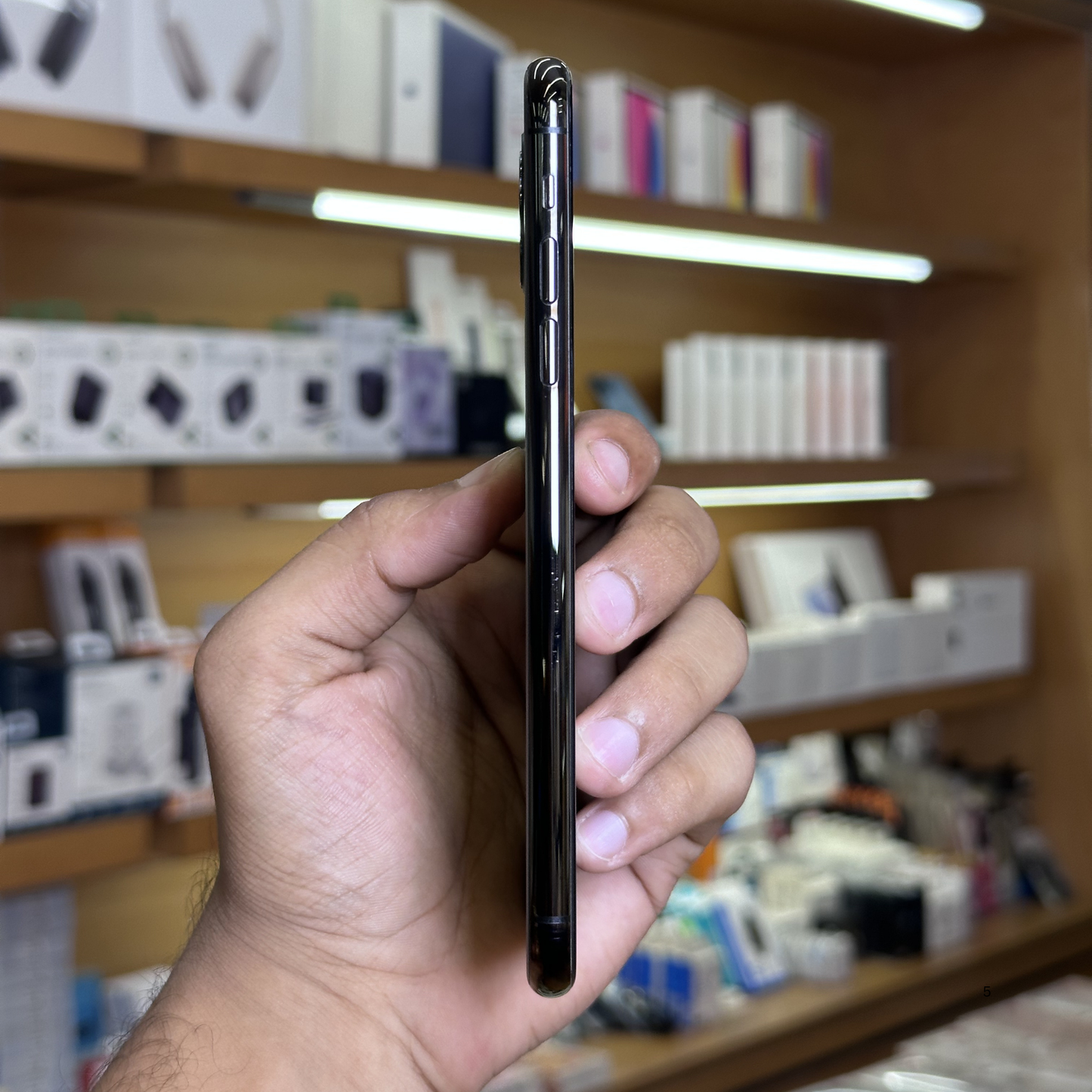 iPhone 11 Pro Max PTA Approved (Used)