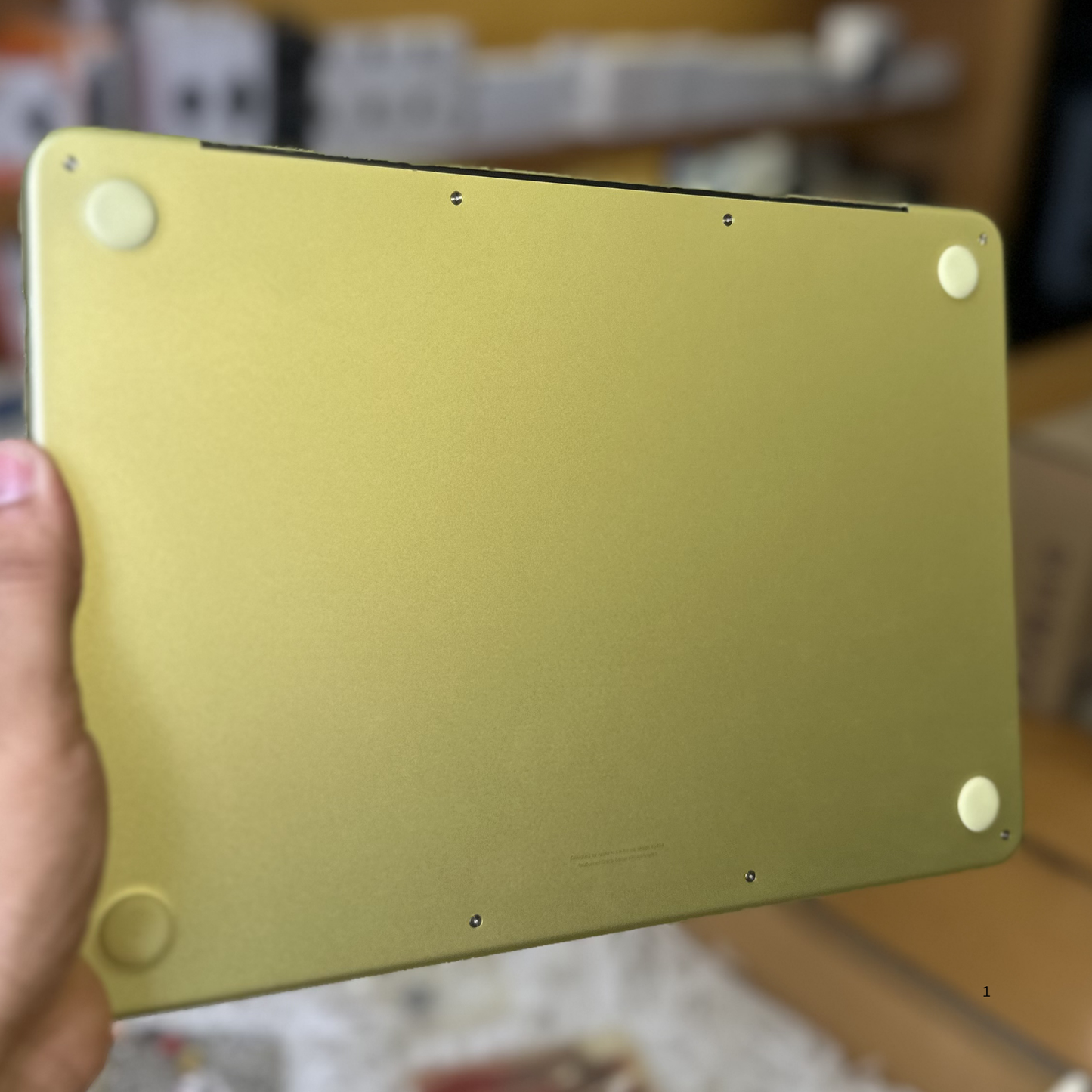 MacBook Neo 13-inch (A18 Pro) – 8GB / 256GB (Used).