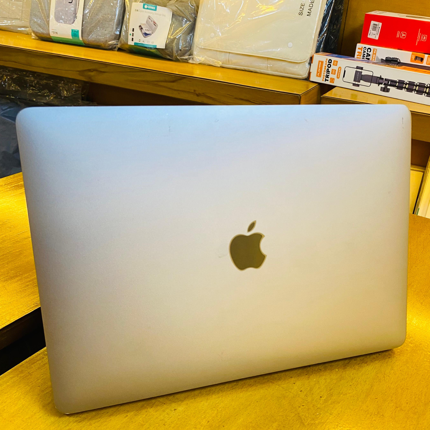 Used MacBook Air 13-inch (M1) – 8GB / 512GB