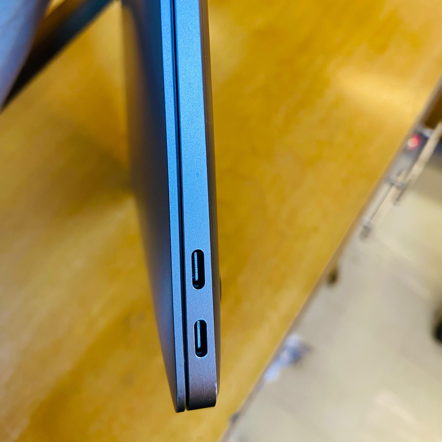 Used MacBook Air 13-inch (M1) – 8GB / 512GB