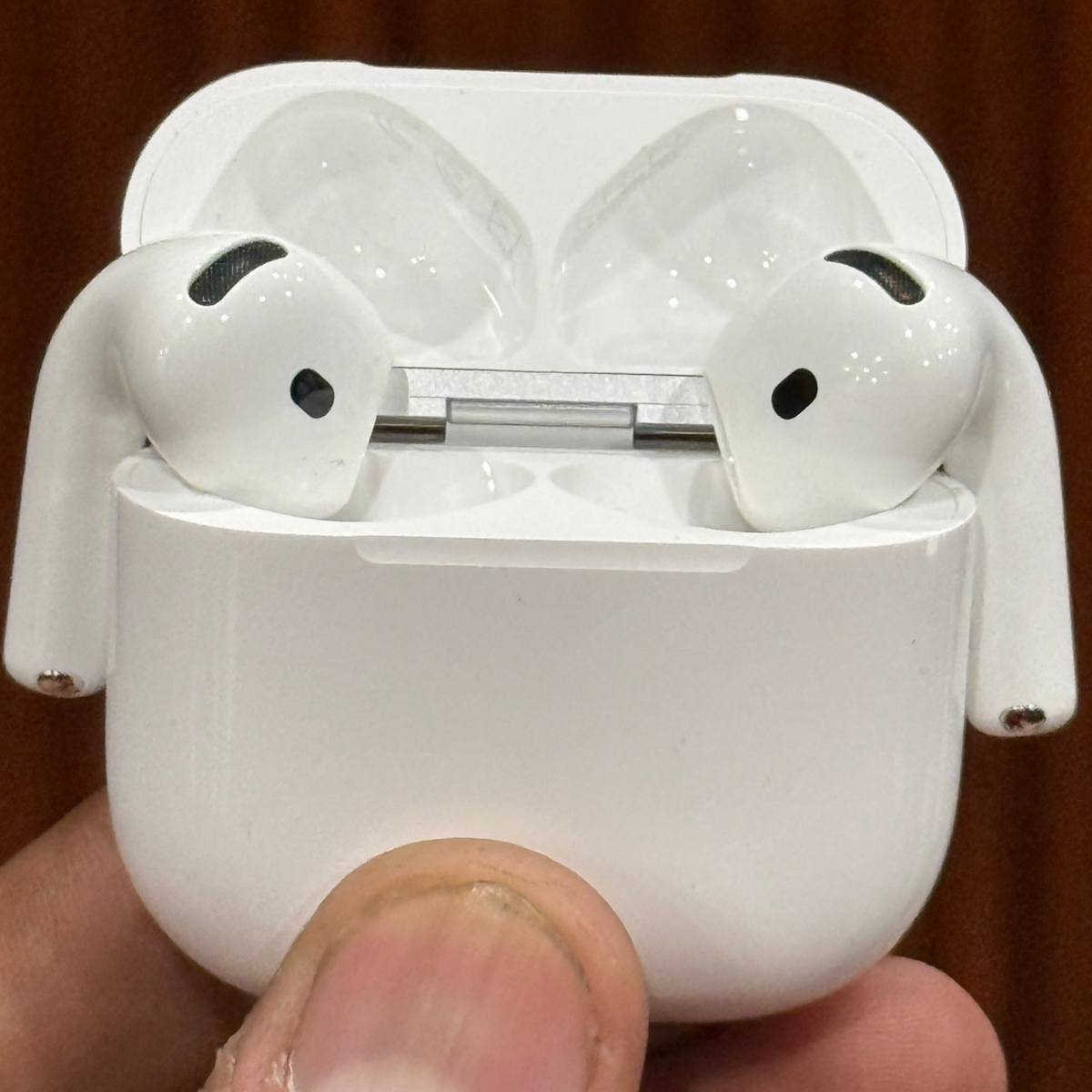 Used AirPods 4th Generation – Without ANC (Like New)