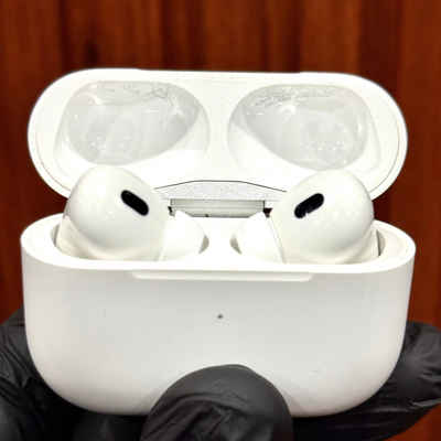 Used AirPods Pro 2nd Generation – USB-C
