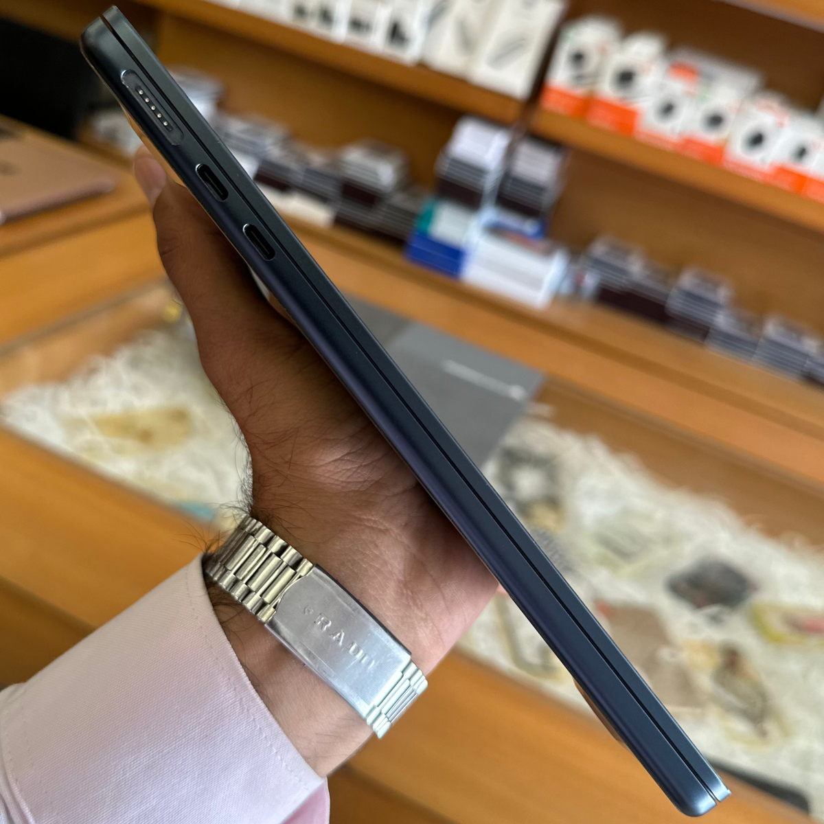 Used MacBook Air M4 13-inch 16GB/256GB – Midnight (2025)