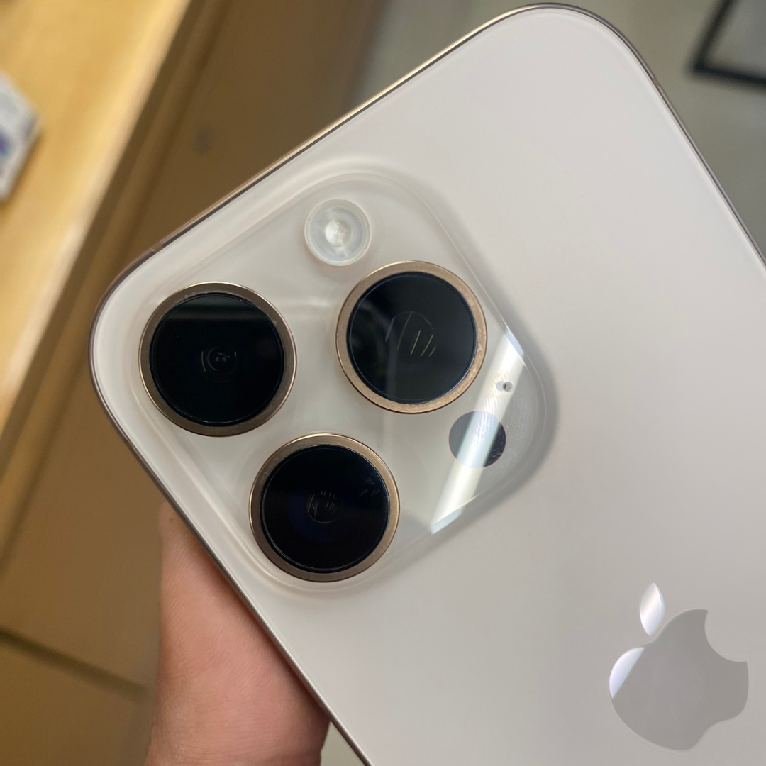 iPhone 16 Pro  PTA Approved (Used)