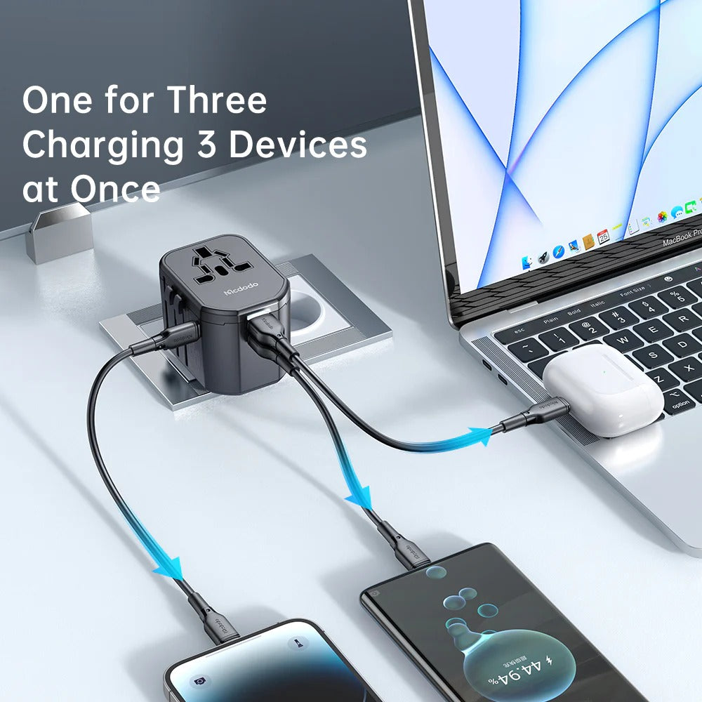 20W PD Fast Charging Universal Travel Adapter