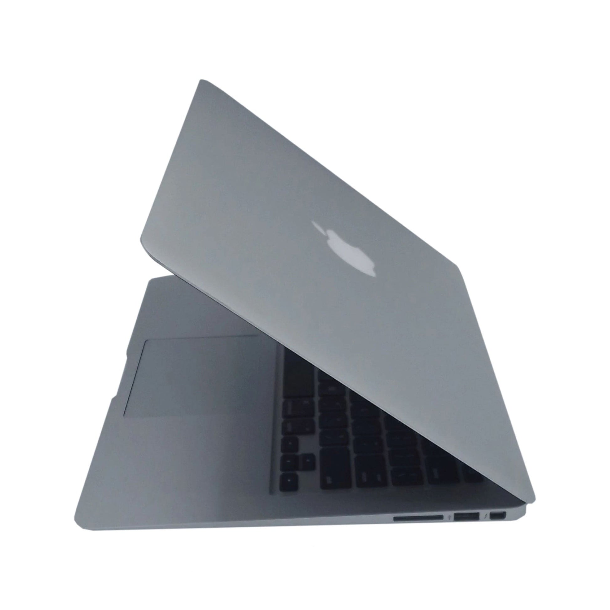 Macbook-Air-2_c4dfde5b-4a6f-41be-b478-5a48a715e22e